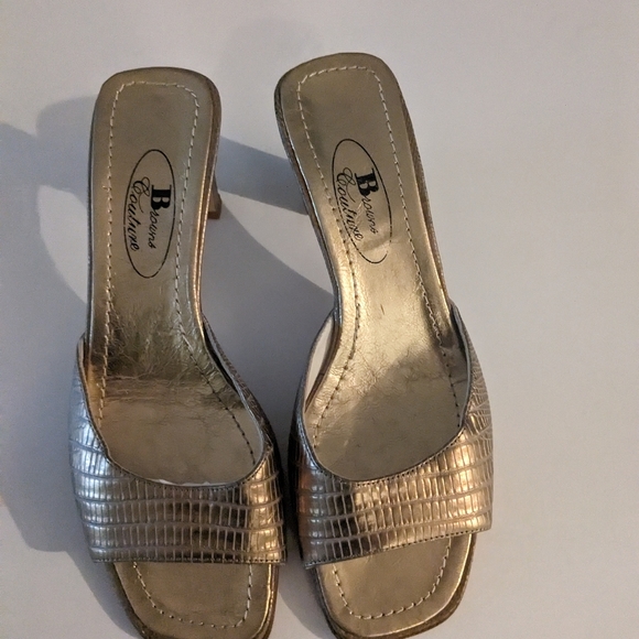 Vintage Browns Couture Golden heels - Picture 6 of 7